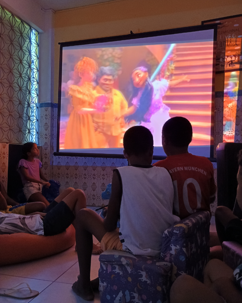 posts bca (7) posts bca (7)